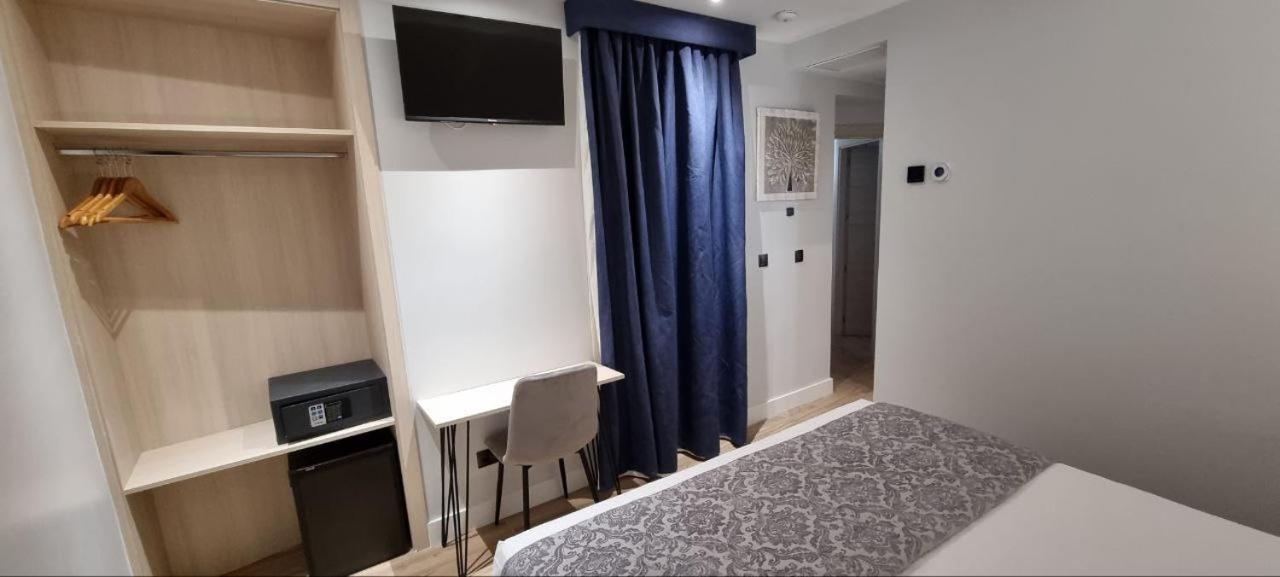 Ch La Petite Maison - Boutique - Madrid Eksteriør billede