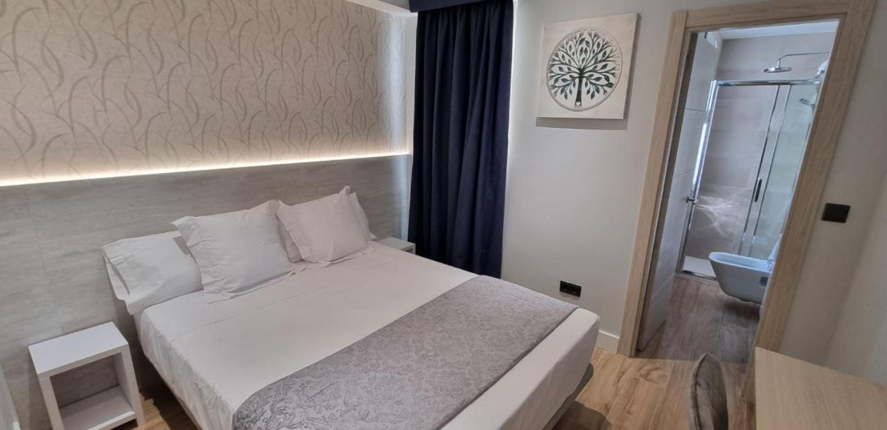 Ch La Petite Maison - Boutique - Madrid Eksteriør billede