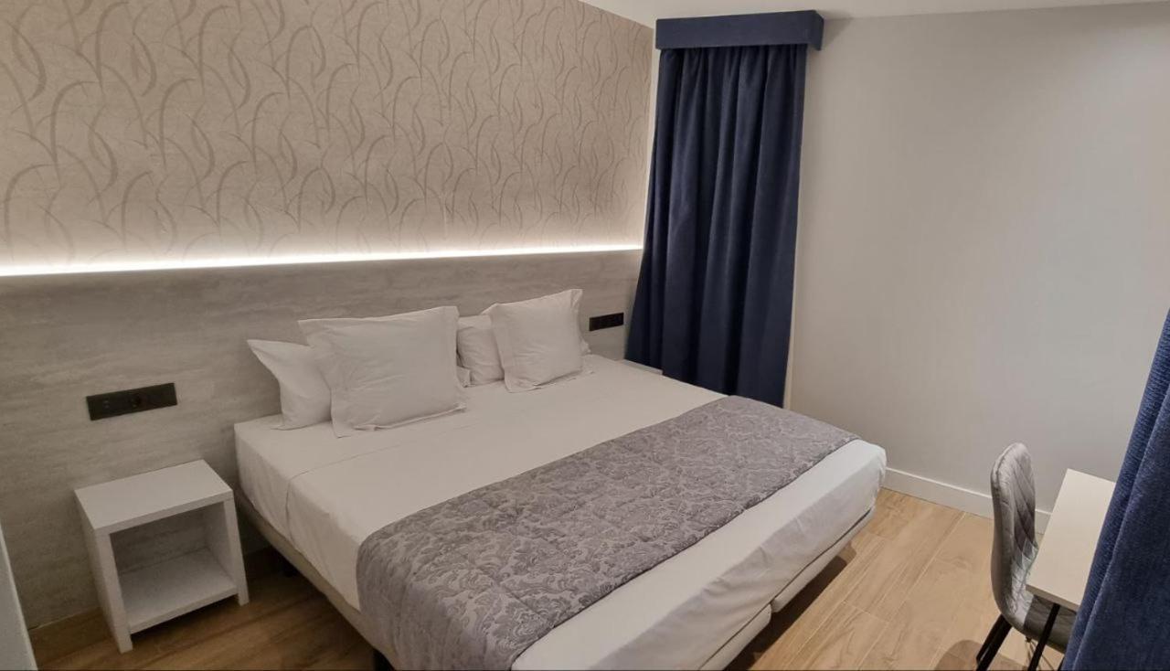 Ch La Petite Maison - Boutique - Madrid Eksteriør billede